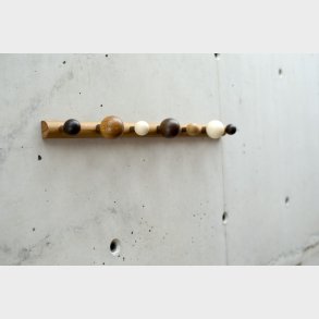 EnKnag med 7 knopper i natur nuancer